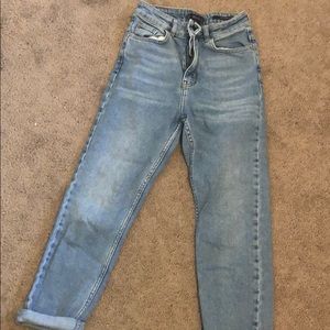 BDG high waist girlfriend jean medium wash